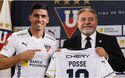 Franco Posse e Isaac Alvarez en LDU