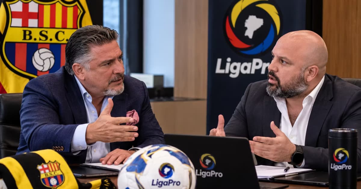 Miguel Montalvo y Miguel Angel Loor reunidos