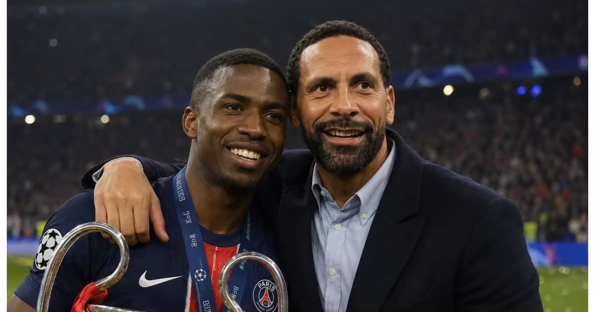 Willian Pacho y Rio Ferdinand juntos