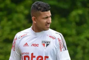 A pesar de que volvió con todo luego de su última lesión, el futuro de Joao Rojas podría estar lejos del Sao Paulo de Brasil.