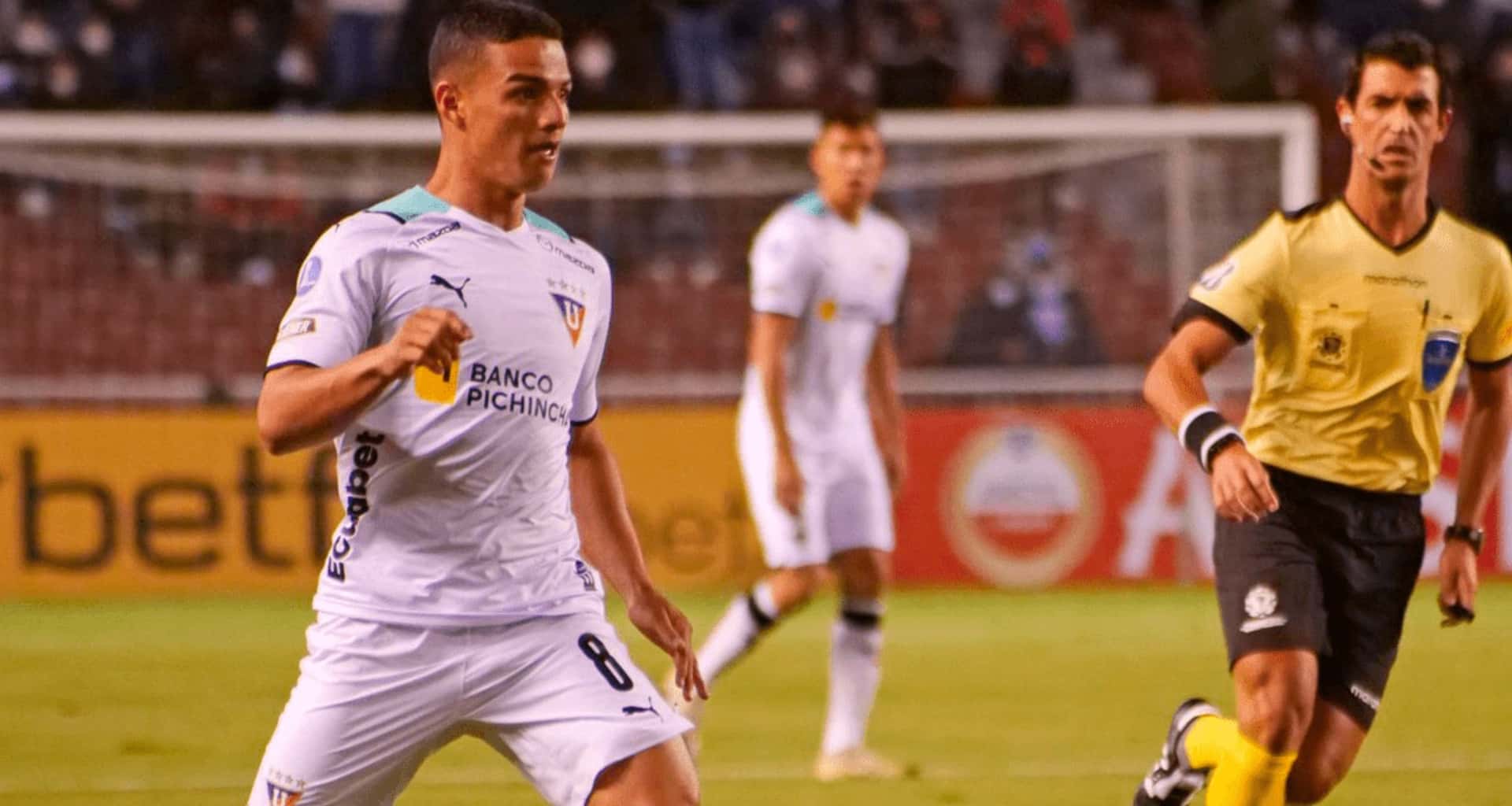 Alexander Alvarado habló sobre el partido que jugarán contra Barcelona SC