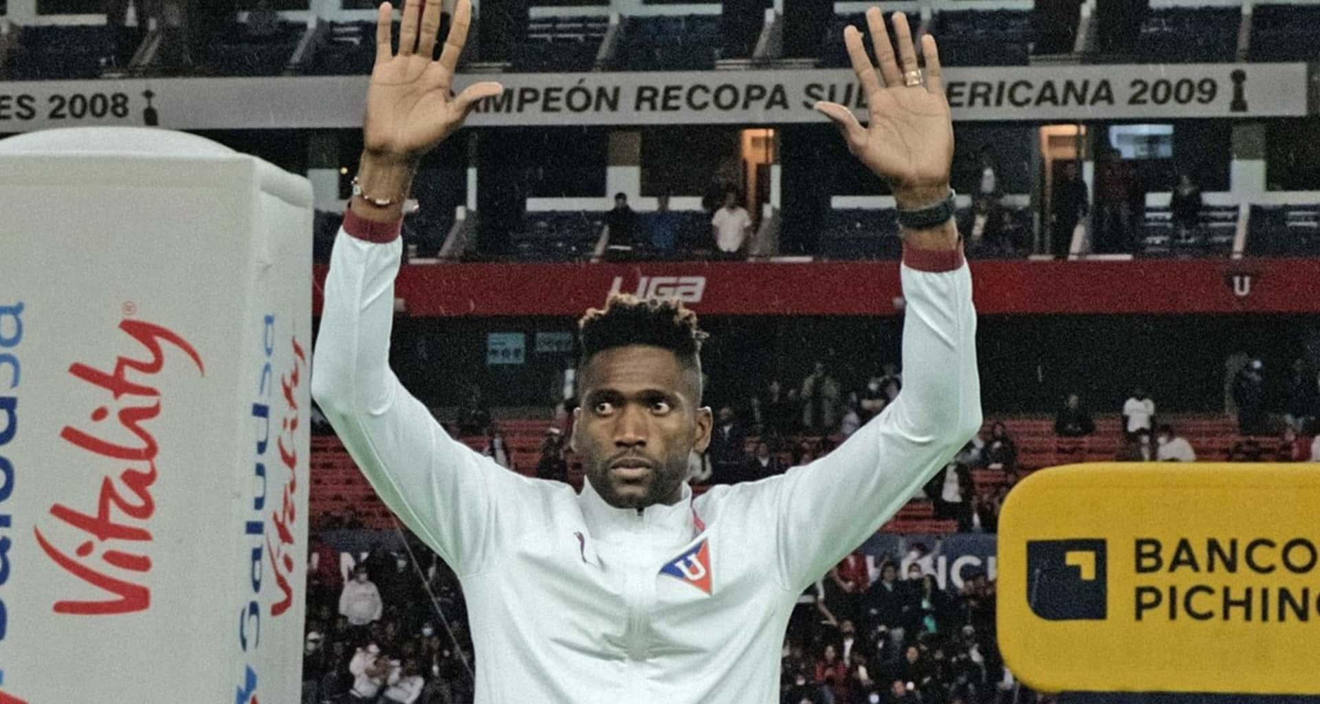Alexander Domínguez cumplió con su primera práctica con Liga de Quito, pero no todo fue perfecto