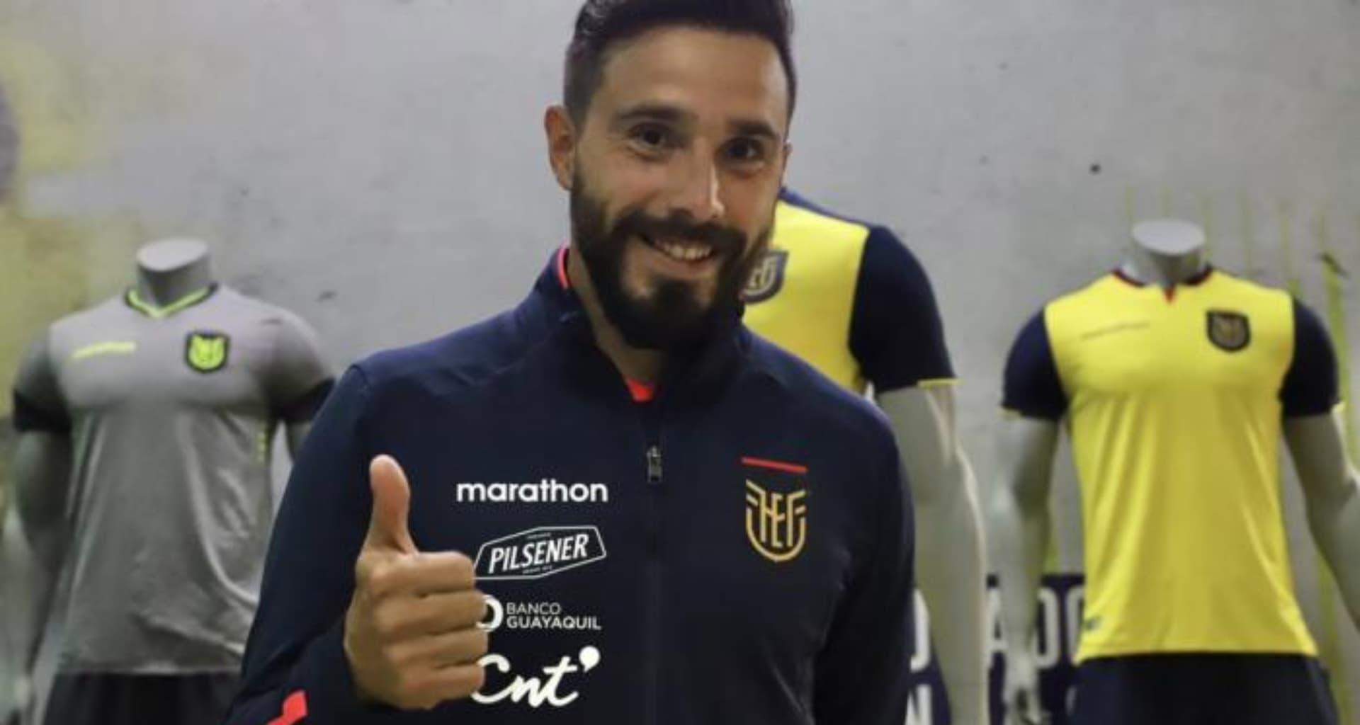 Alexander Domínguez y Hernán Galíndez se disputan el puesto en la selección ecuatoriana, para el compromiso inicial de Copa América