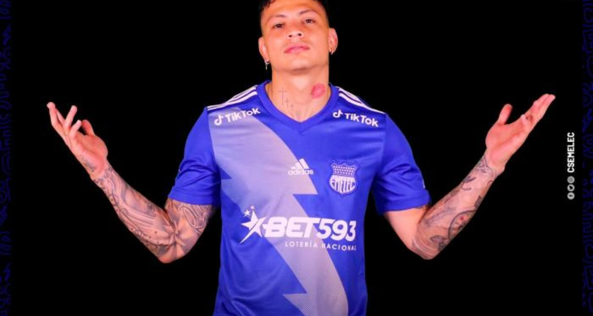 Alexis Zapata estaba desaparecido en Emelec sin embargo ante LDU fue la figura del partido y viene teniendo protagonismo en el equipo de Rescalvo