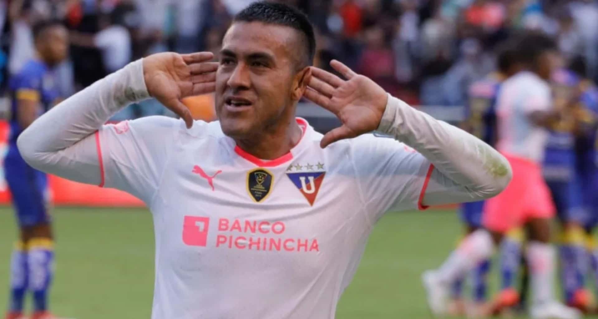 Andrés Chicaiza deberá presentarse al CAR de Pomasqui pero en Liga de Quito no lo tienen en cuenta, por lo que otro club lo tiene en cuenta