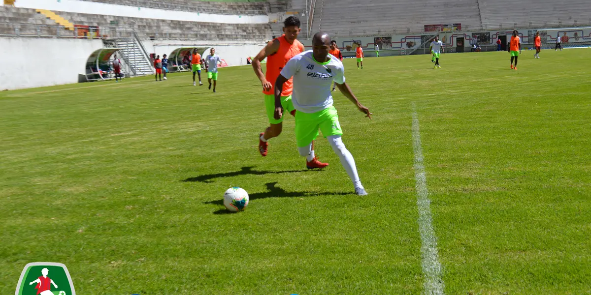 Angulo empieza su nuevo periplo por el fútbol ecuatoriano