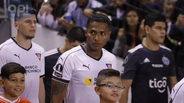 Antonio Valencia, jugador de Liga de Quito, no quiso responder a una pregunta en zona mixta