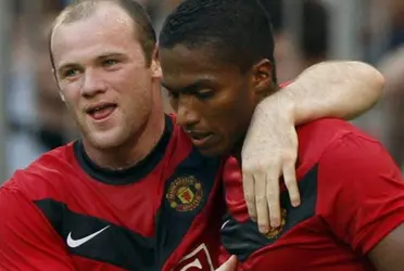 Antonio Valencia le llevó a ser goleador a Wayne Rooney en el Manchester United pero en una entrevista contó que alguien más era su amigo