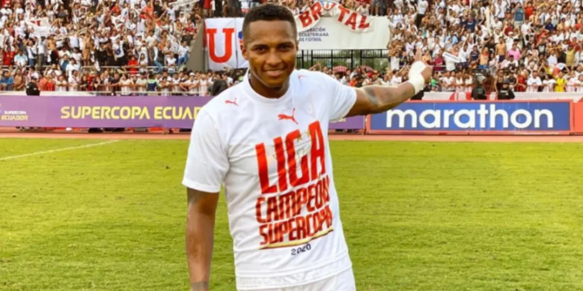 Antonio Valencia se puso la camiseta de Liga de Quito pero con contaba con que a su regreso lo criticarían e insultarían