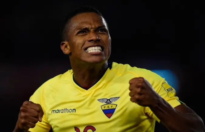 Antonio Valencia sigue siendo un nombre recurrente en la selección ecuatoriana y Gustavo Alfaro aclaró que no se le ha cerrado la puerta a una convocatoria
