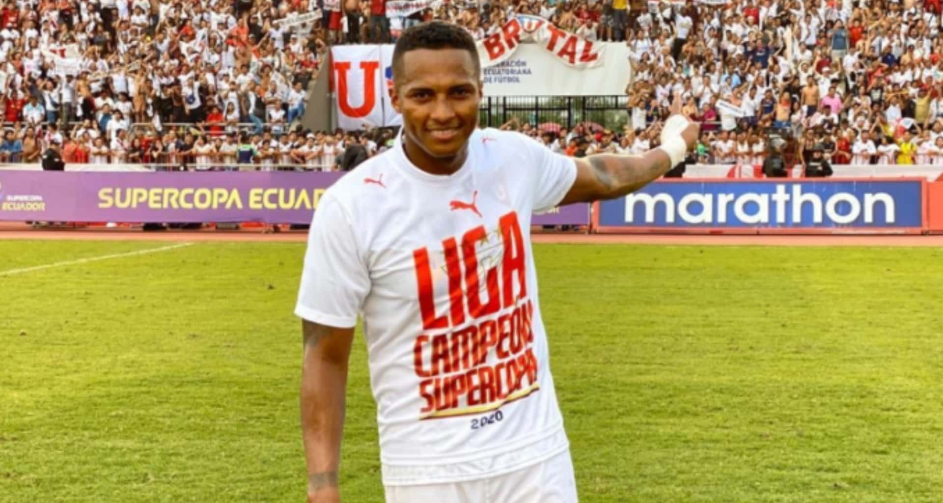 Antonio Valencia sigue teniendo en cuenta a Liga de Quito donde fue muy criticado cuando regreso a Ecuador