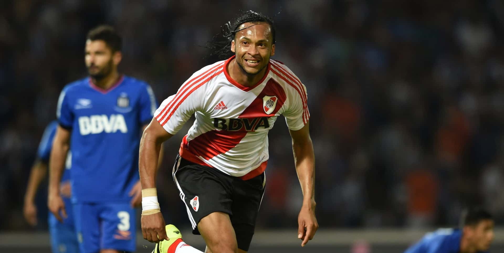 Arturo Mina jugará en el fútbol de Bolivia