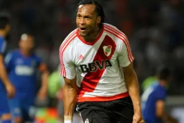Arturo Mina podría volver a la palestra para la siguiente temporada, este grande de Ecuador lo quiere, recordando que pasó por River Plate