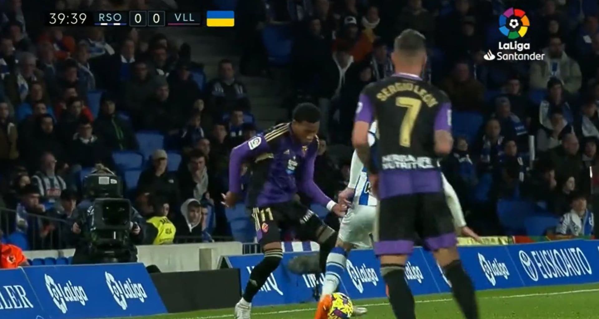 Así reaccionaron los hinchas del Real Valladolid a pesar de la jugada de Gonzalo Plata