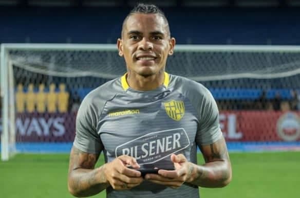 Barcelona extraña a su ex delantero que brilla en Colombia.