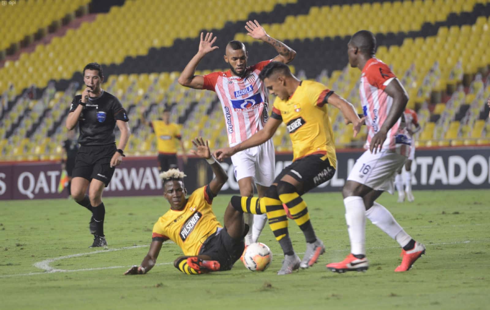 Barcelona no la pasó nada bien en Copa Libertadores