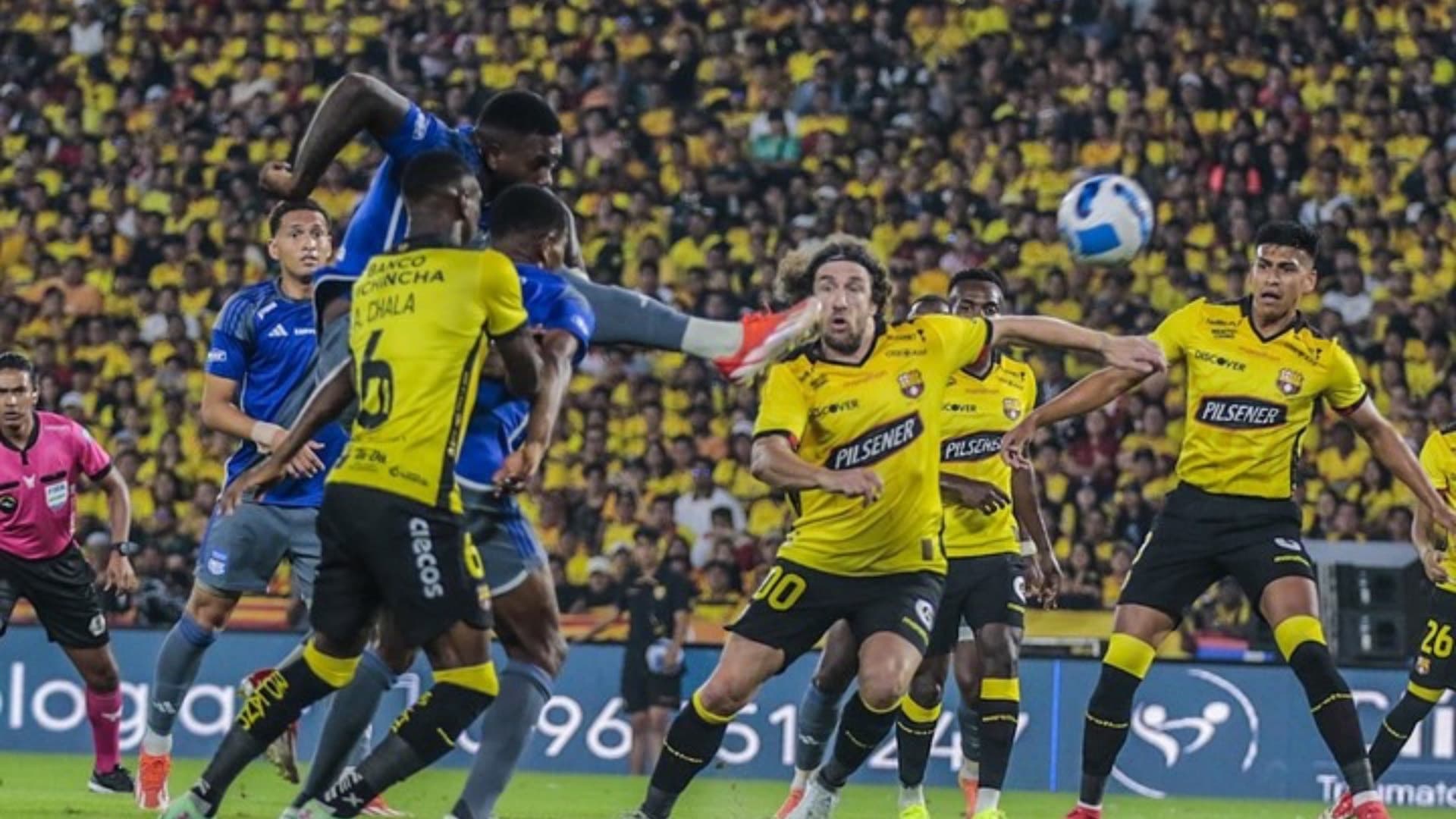 Barcelona SC contra Emelec 2025 / Foto tomada de: API