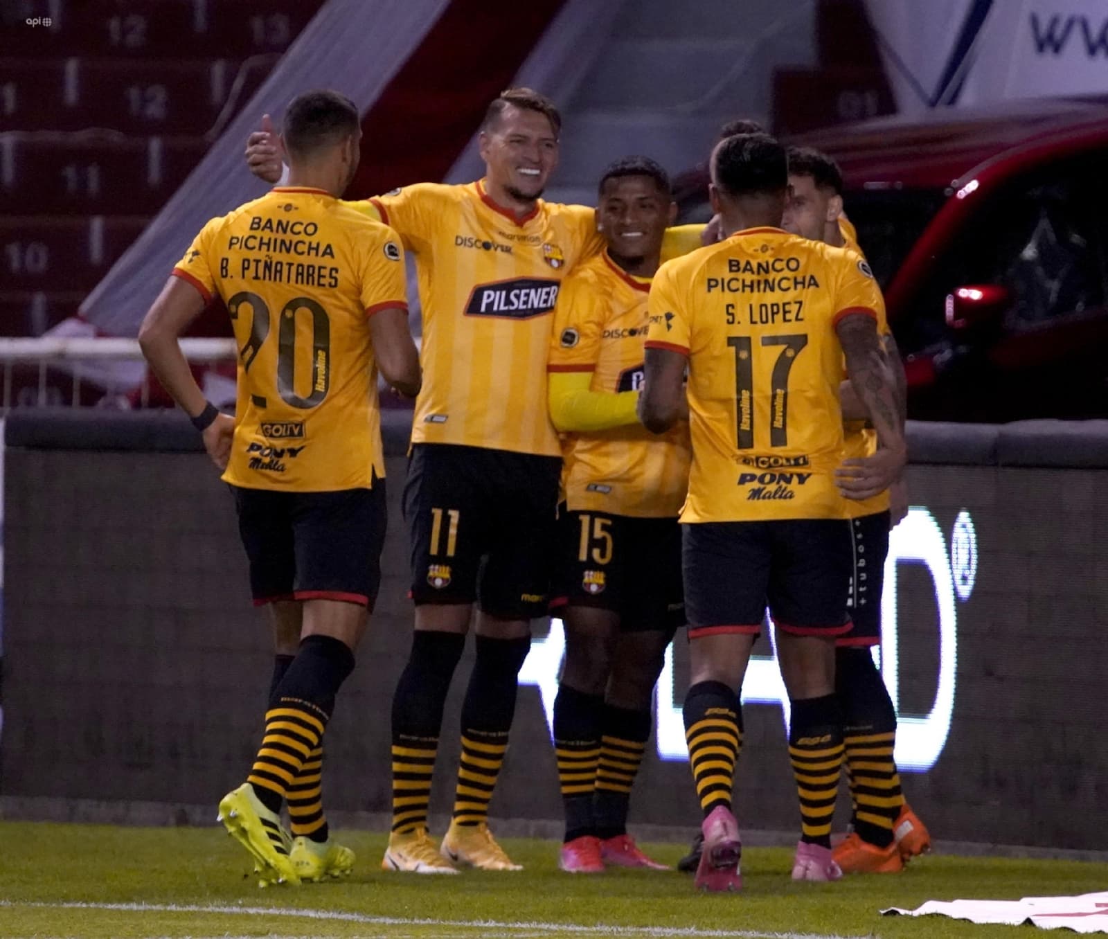Barcelona SC no pudo imponerse a The Strongest y se complicó en su grupo, aunque semanas atrás venía con buena ventaja y hay datos que lo ponen como un equipo débil fuera del llano