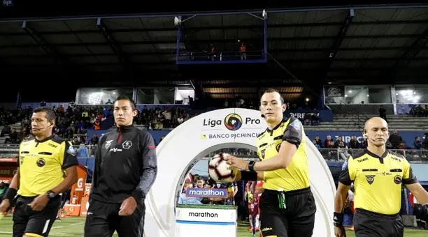 Barcelona SC y Guayaquil City indignados por el cambio de arbitro