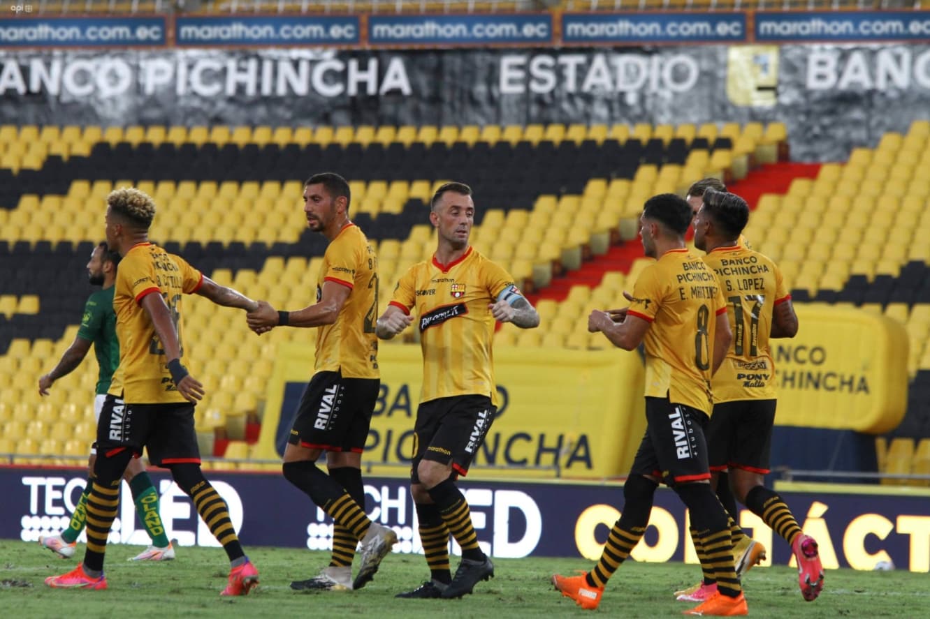Barcelona sigue invicto en la fecha 4. y con las ganas de seguir sumando de a tres, el equipo "amarillo" suma 12 puntos importantes y Fabian Bustos quieres su tricampeonato.