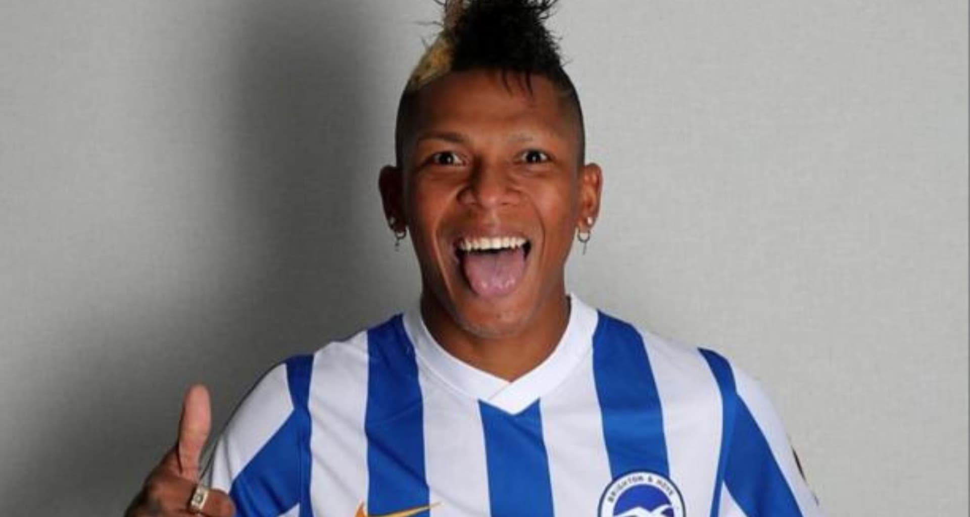 Billy Arce tuvo oportunidad de estar en los grandes de Ecuador, y ahora que no tiene equipo mira dónde apreció