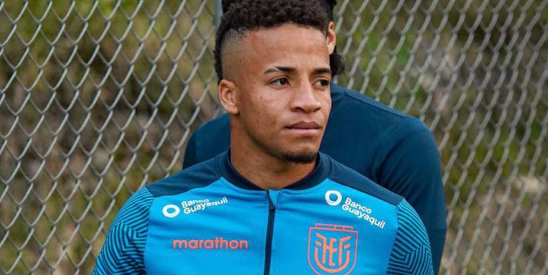 Byron Castillo dio vuelta a la página y sorprendió con la persona con la que apareció