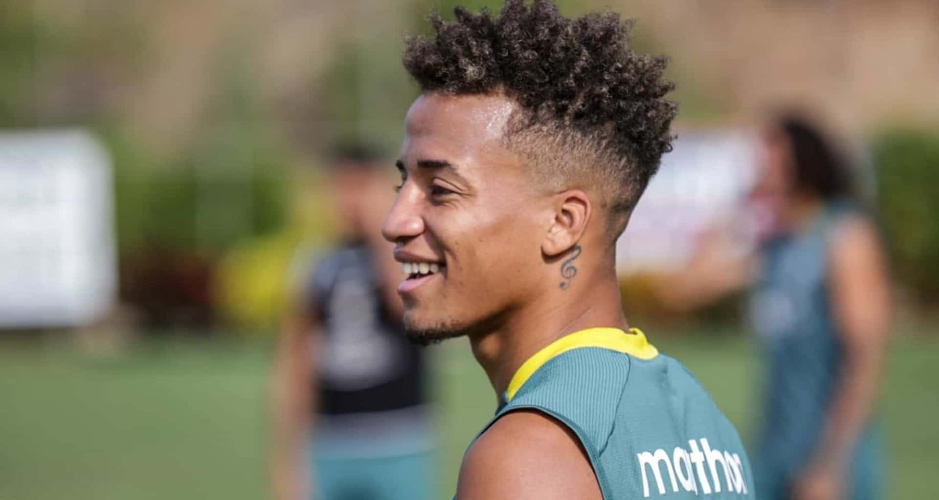 Byron Castillo está nuevamente en el centro de la tormenta porque no fue llamado para la selección ecuatoriana y mira cómo reaccionó