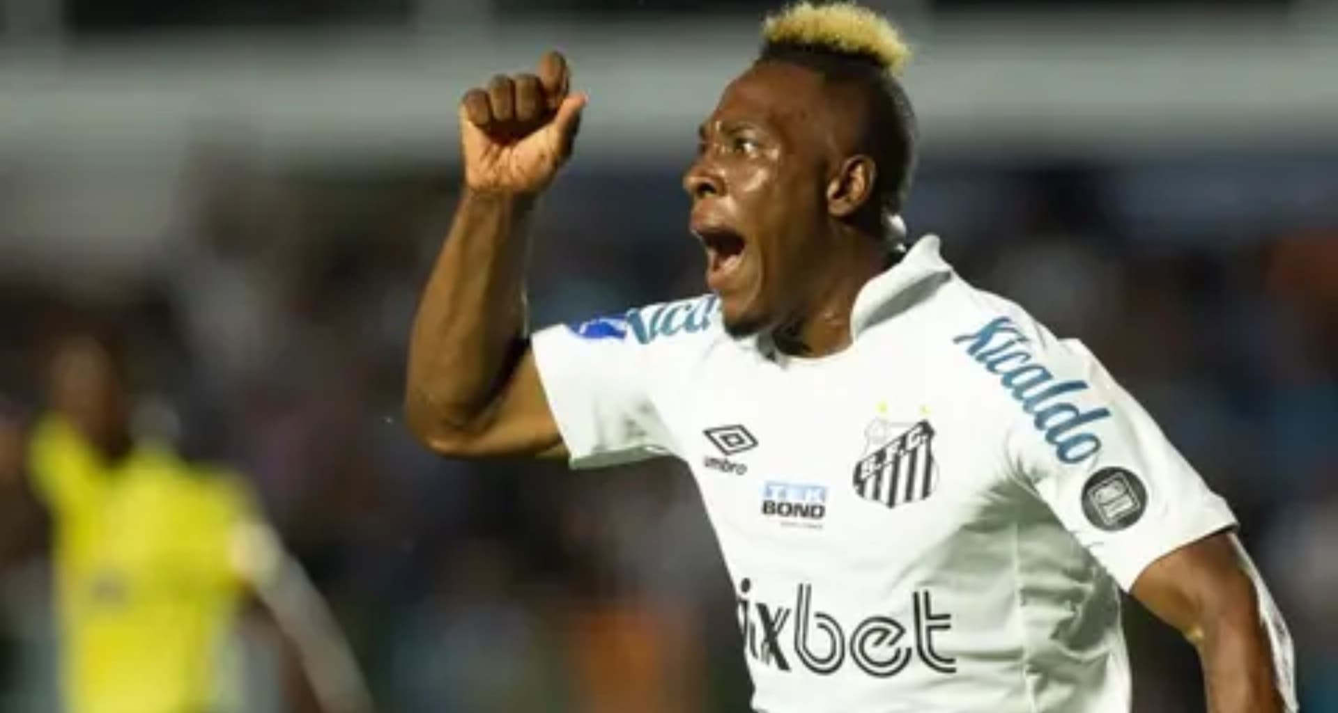 Con la salida de Fabián Bustos se puso en duda la continuidad de Jhojan Julio en Brasil y mira dónde puede irse a jugar