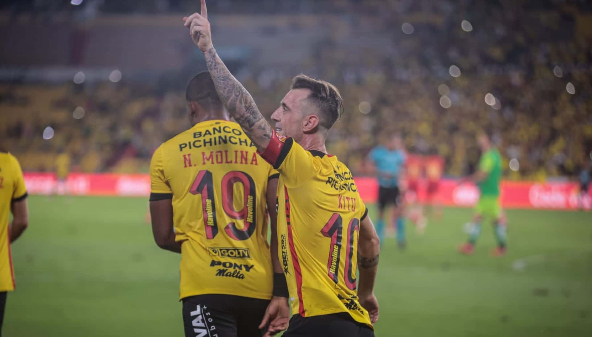 Damián Díaz demostró que tiene la magia y se mandó una jugada que levantó a la grada