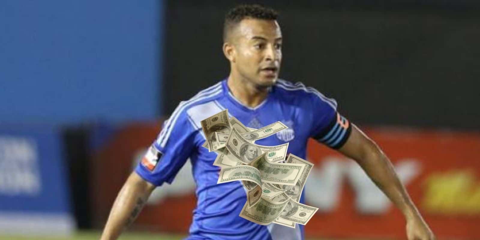De ganar 3000 en Emelec a ganar 7,50, el nuevo negocio de Pedro Quiñónez
