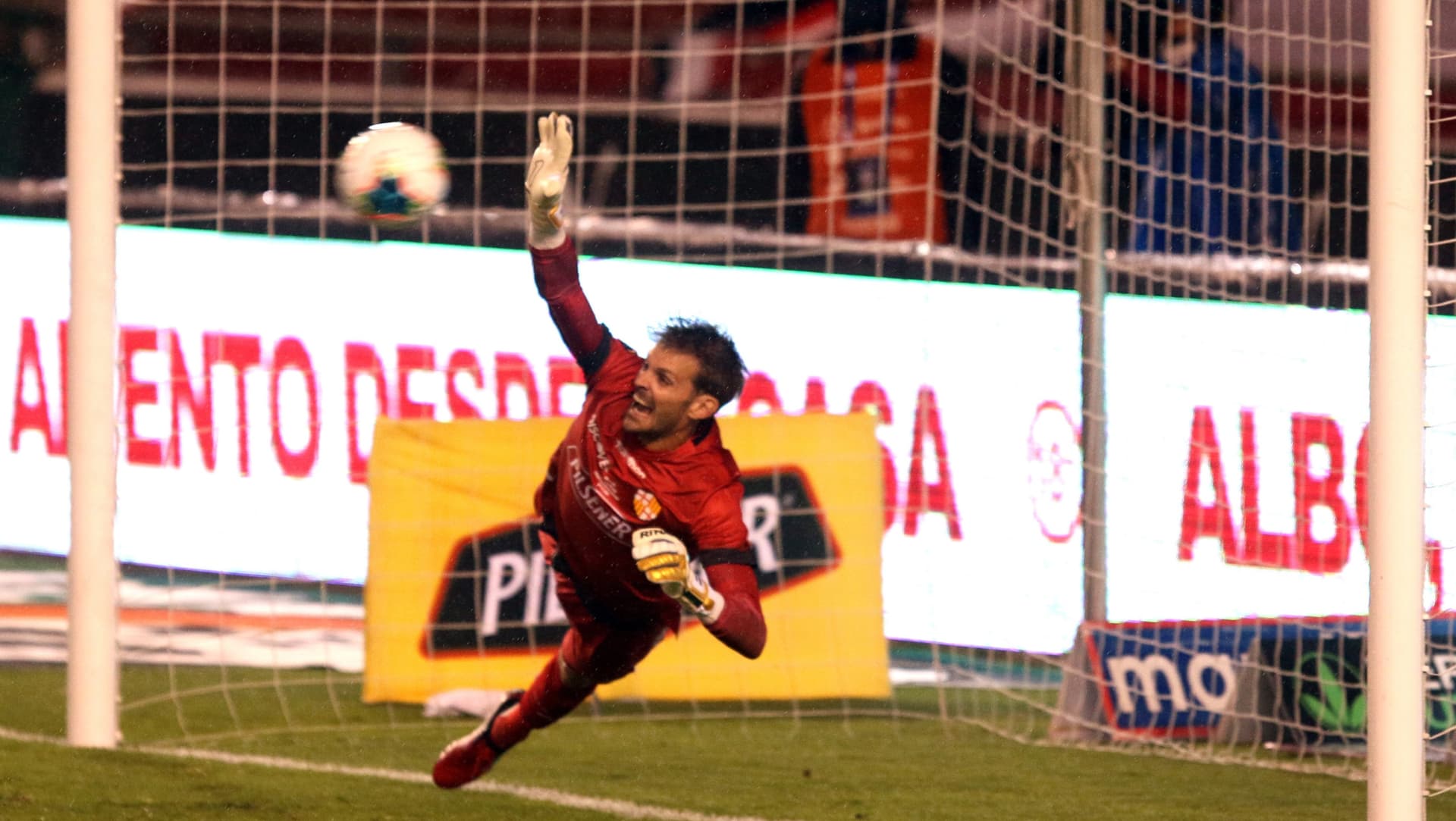 Desde Rusia preparaban una jugosa oferta por el arquero de Barcelona SC
