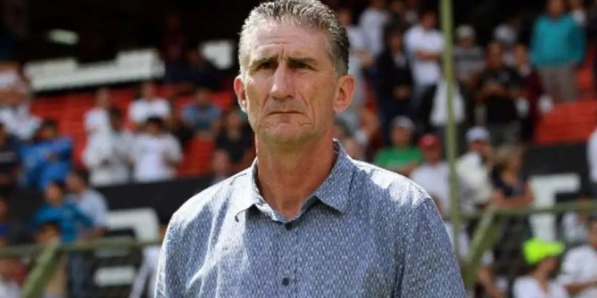 Edgardo Bauza finalmente se retiró de la dirección técnico luego que su último club fuera Rosario Central. El Patón es un histórico de Liga de Quito porque ganó la Copa Libertadores 