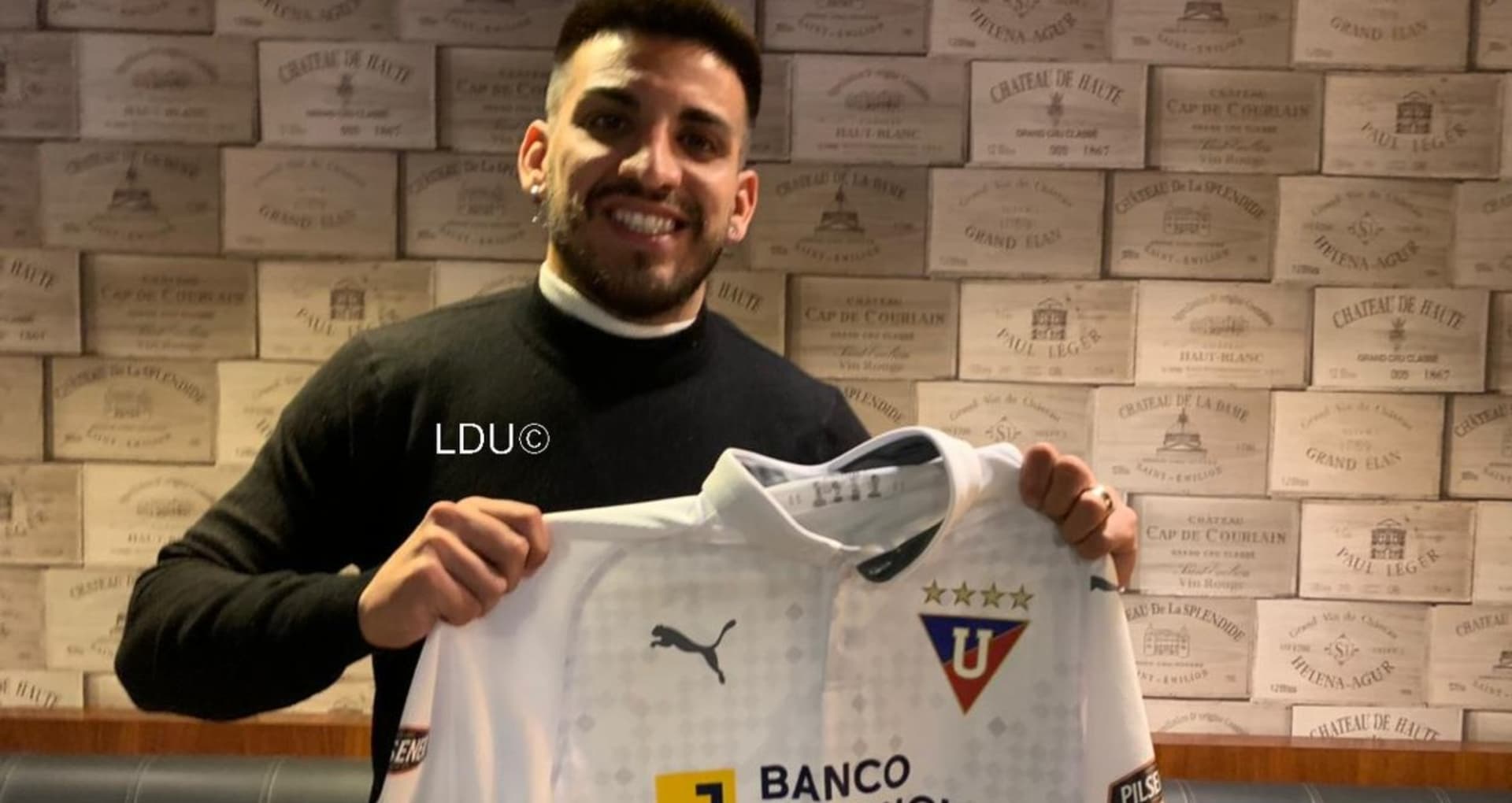 El argentino se fue "sin pena ni gloria" y subió una foto en el avión