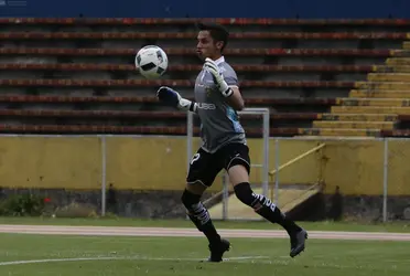 El arquero ecuatoriano no pudo firmar con el Deportivo Cuenca