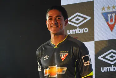 El Beto Araujo cantó como un hincha más la canción insigne de Liga de Quito