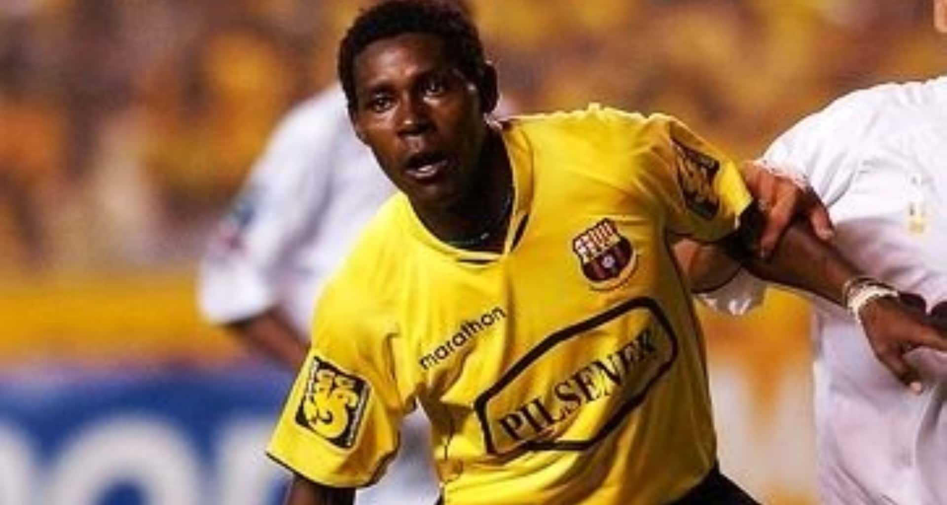 El delantero ecuatoriano es una de las grandes promesas en Barcelona SC y con tan solo 16 años ya tiene propuestas desde Argentina