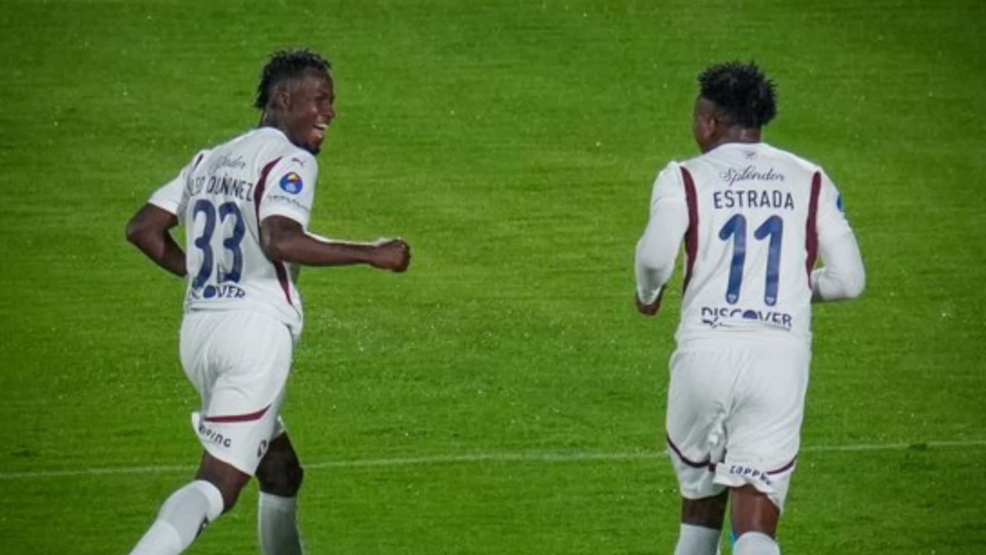 El delantero hizo un triplete para la clasificación pero quien no estuvo a la altura fue Melvin Díaz