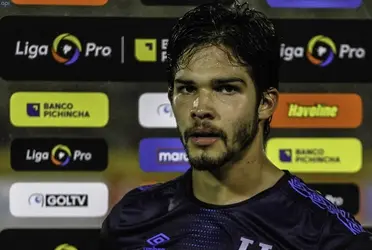 El delantero paraguayo ya hace pretemporada con "los albos"