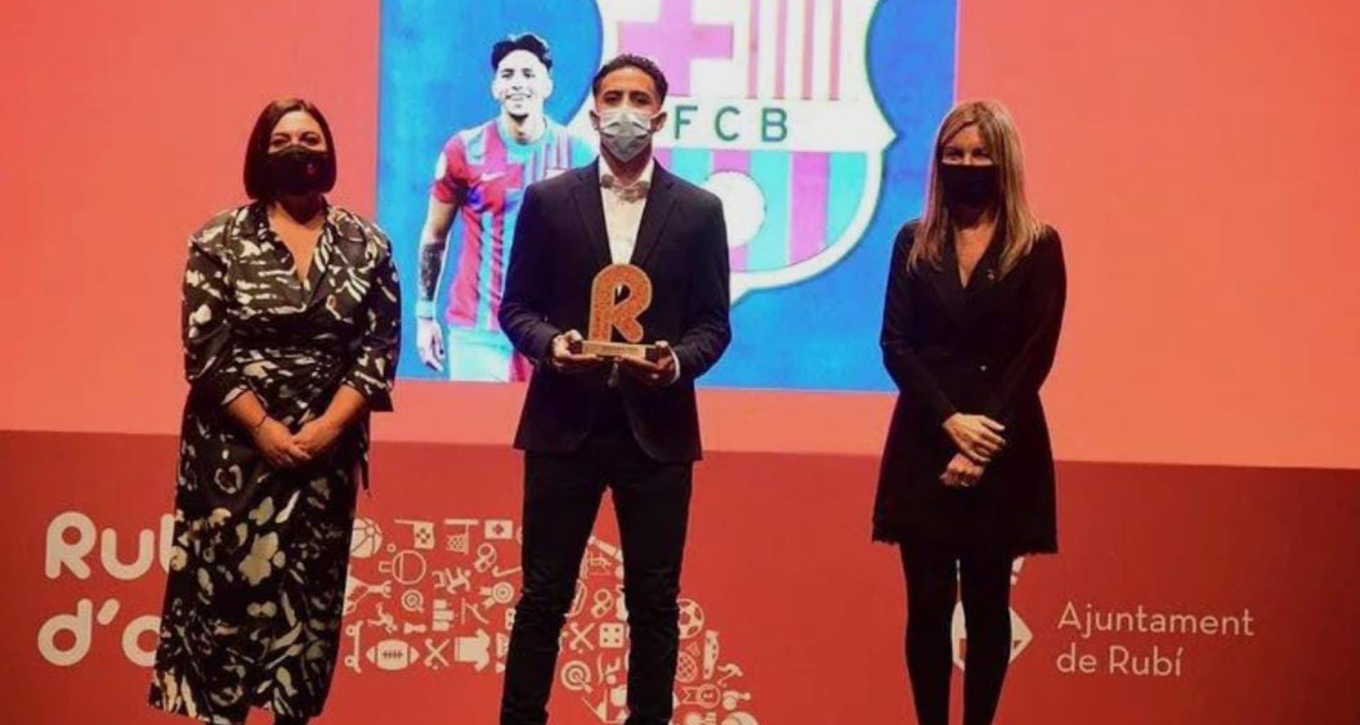 El ecuatoriano se hizo acreedor a un galardón en el FC Barcelona y posiblemente podría subir al primer equipo
