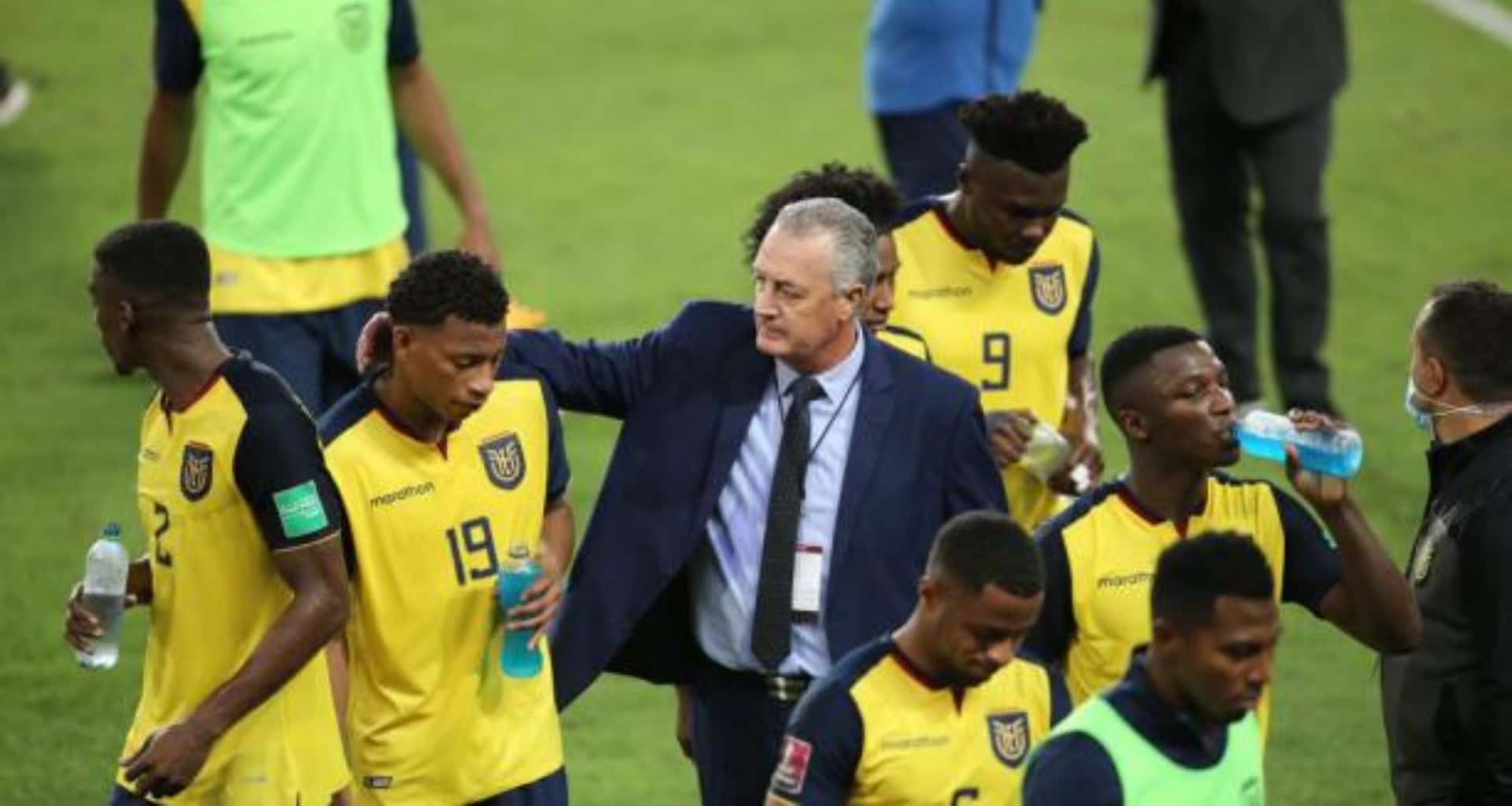 El entrenador le dijo que si jugaba tenía oportunidades de estar en la Selección Ecuatoriana, pero lo terminó de ignorar a puertas del Mundial