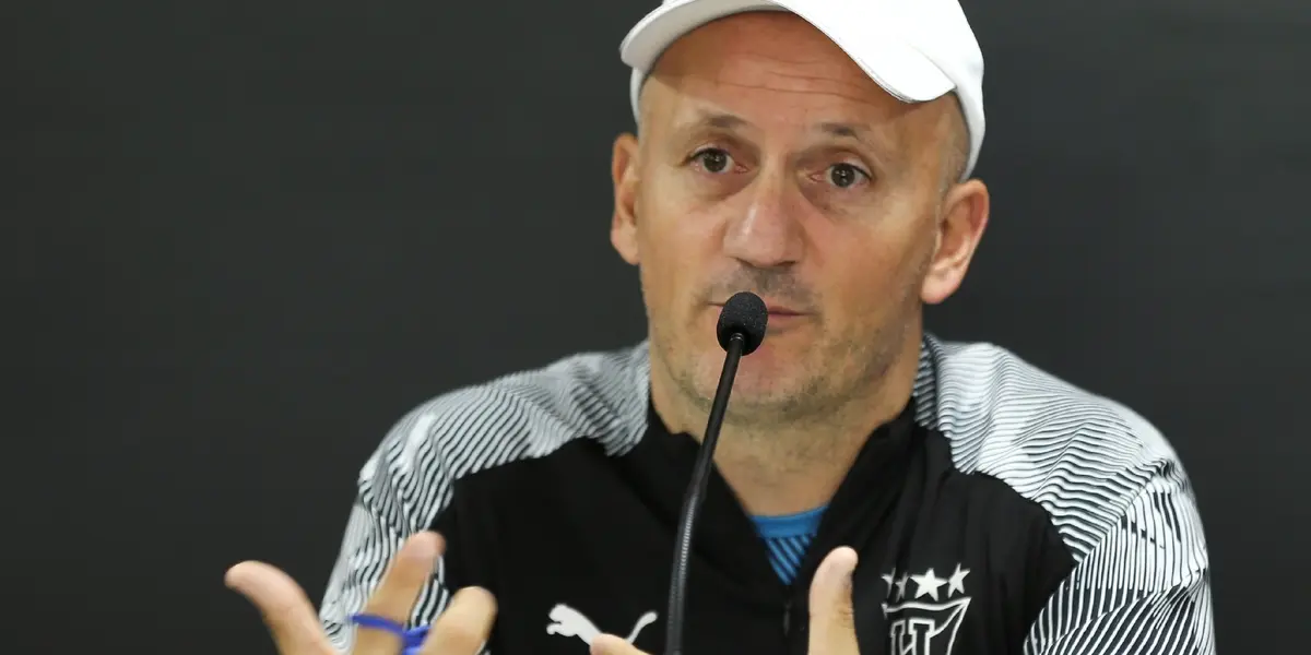 El entrenador uruguayo obligado a hacer variantes en su equipo