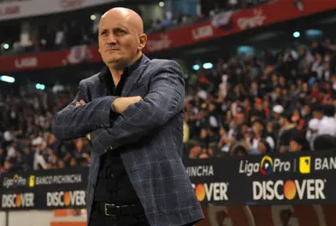 El entrenador uruguayo sigue trabajando con Liga de Quito