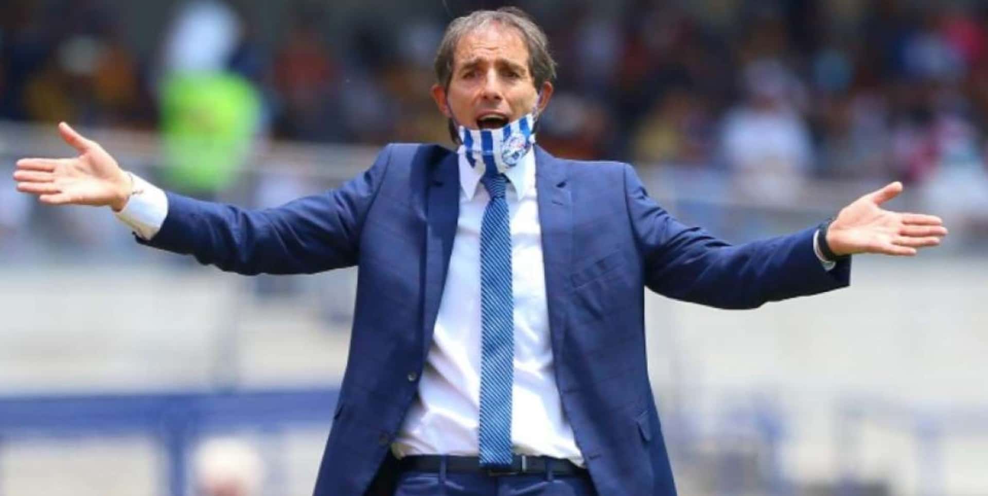 El estratega ecuatoriano no quiere a Guillermo Almada para la Selección Ecuatoriana
