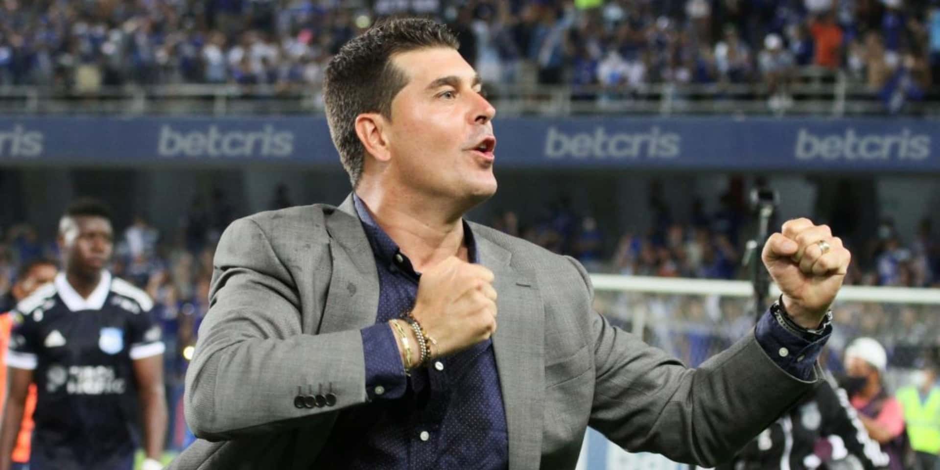 El estratega le dijo de todo al estratega español por su fracaso en Emelec