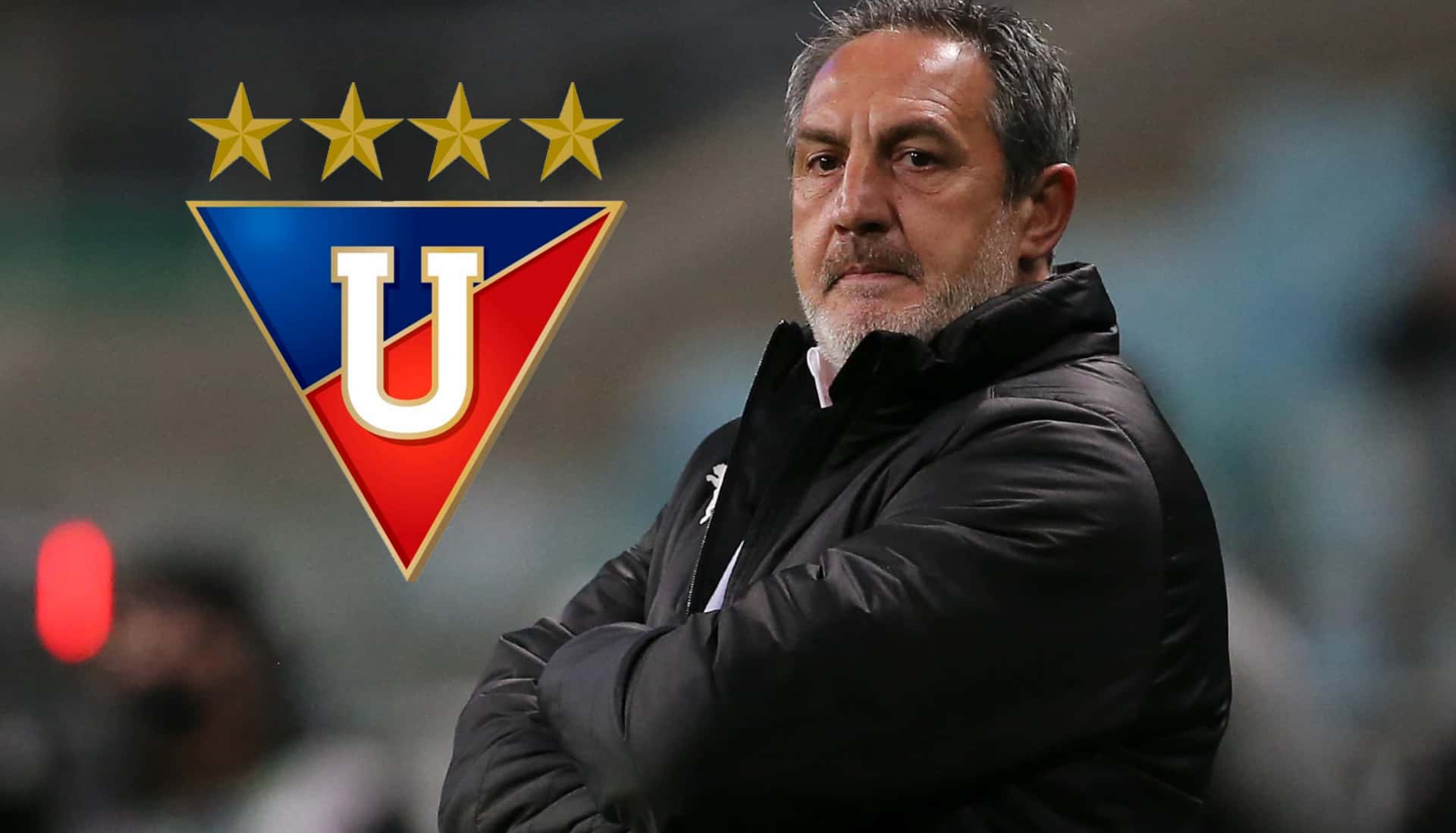 El estratega de Liga de Quito apareció luego de la renuncia y se lo ve bastante molesto