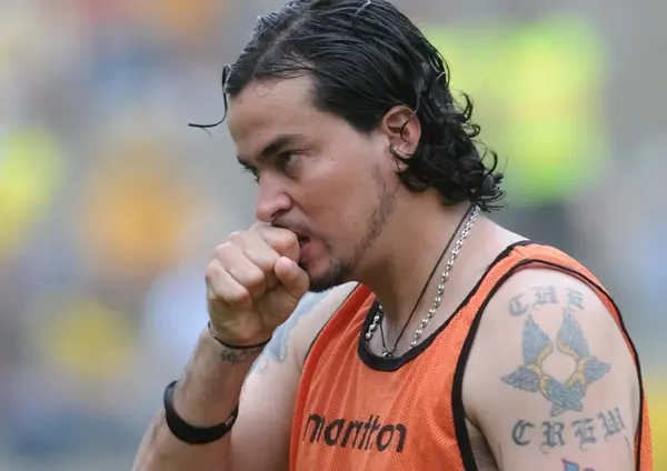 El ex Barcelona SC, Emelec y Liga de Quito confesó que periodista se le llegó fotografías