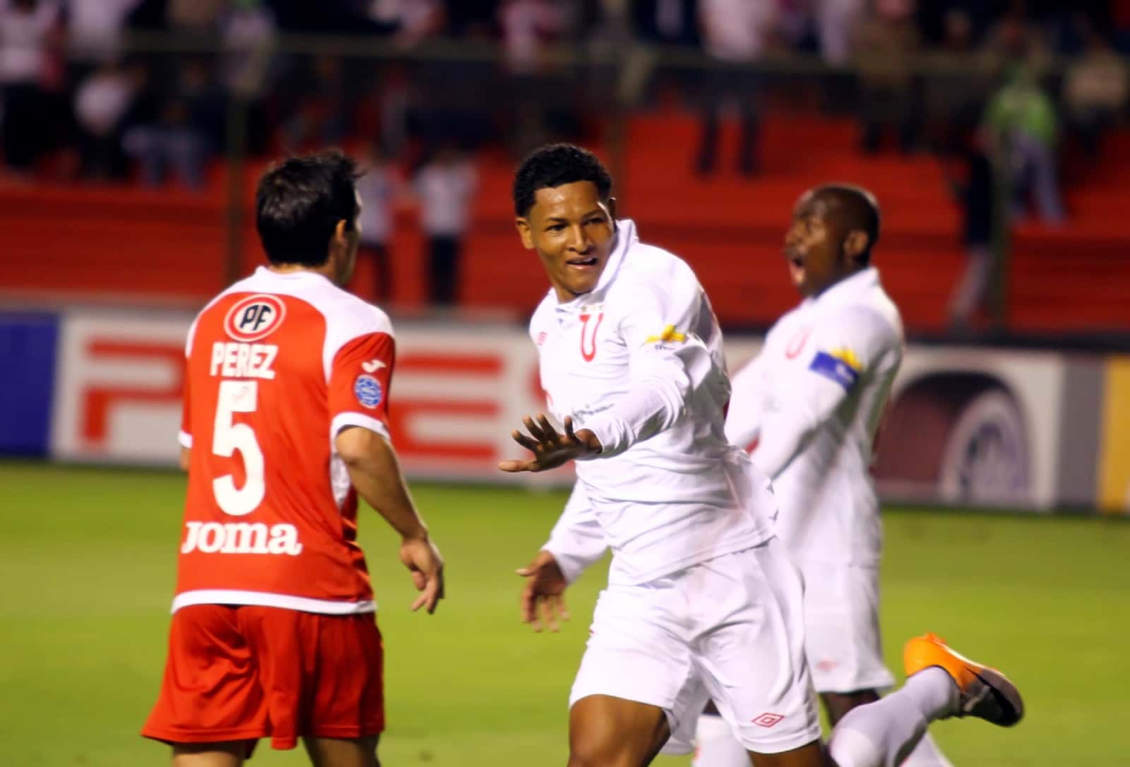 El ex dirigente de Liga de Quito confirmó en el 2010 que sabían del tema desde la Suruga Bank pero parece que se les olvidó