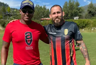El histórico jugador ecuatoriano le dejó un mensaje en sus redes sociales a Chito Vera