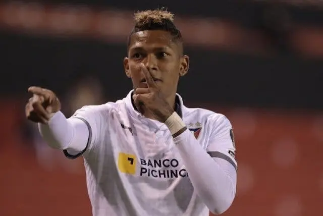 El joven jugador tuvo un rendimiento irregular en Liga de Quito