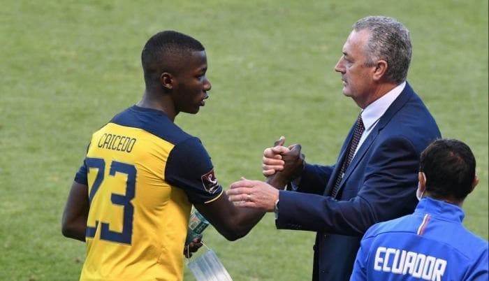 El jugador del Brighton no está confirmado en la lista de Gustavo Alfaro